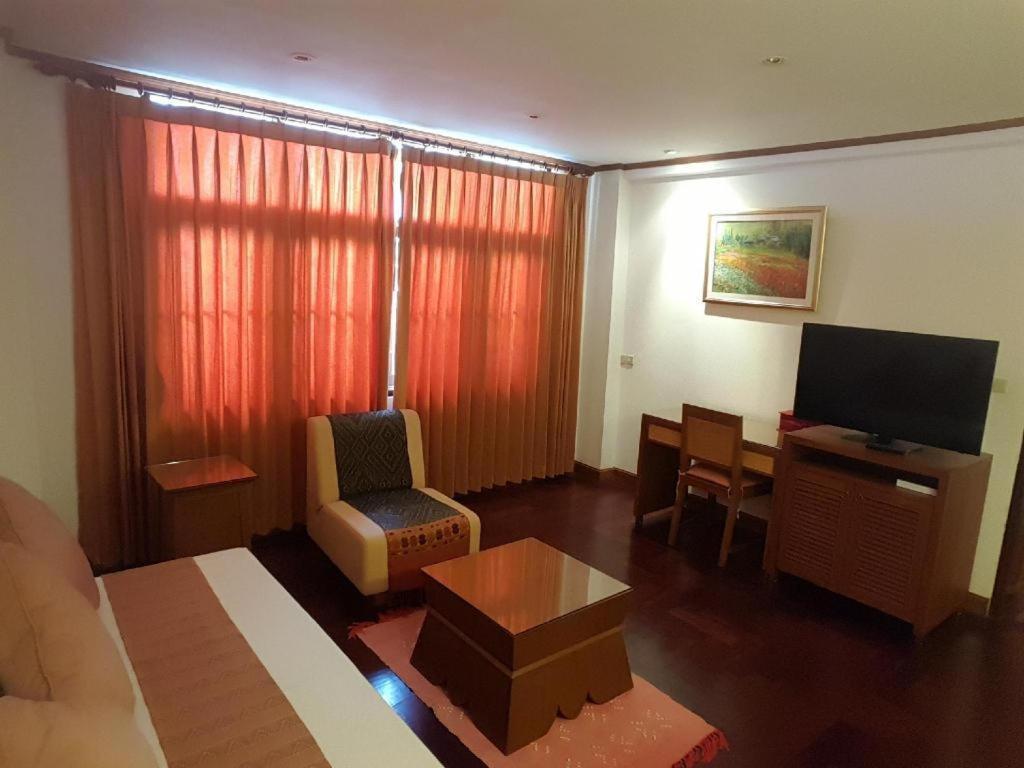 Dusit Hotel Sakon Nakhon Exteriér fotografie