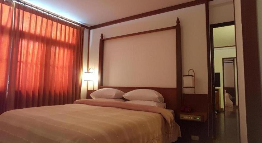 Dusit Hotel Sakon Nakhon Exteriér fotografie